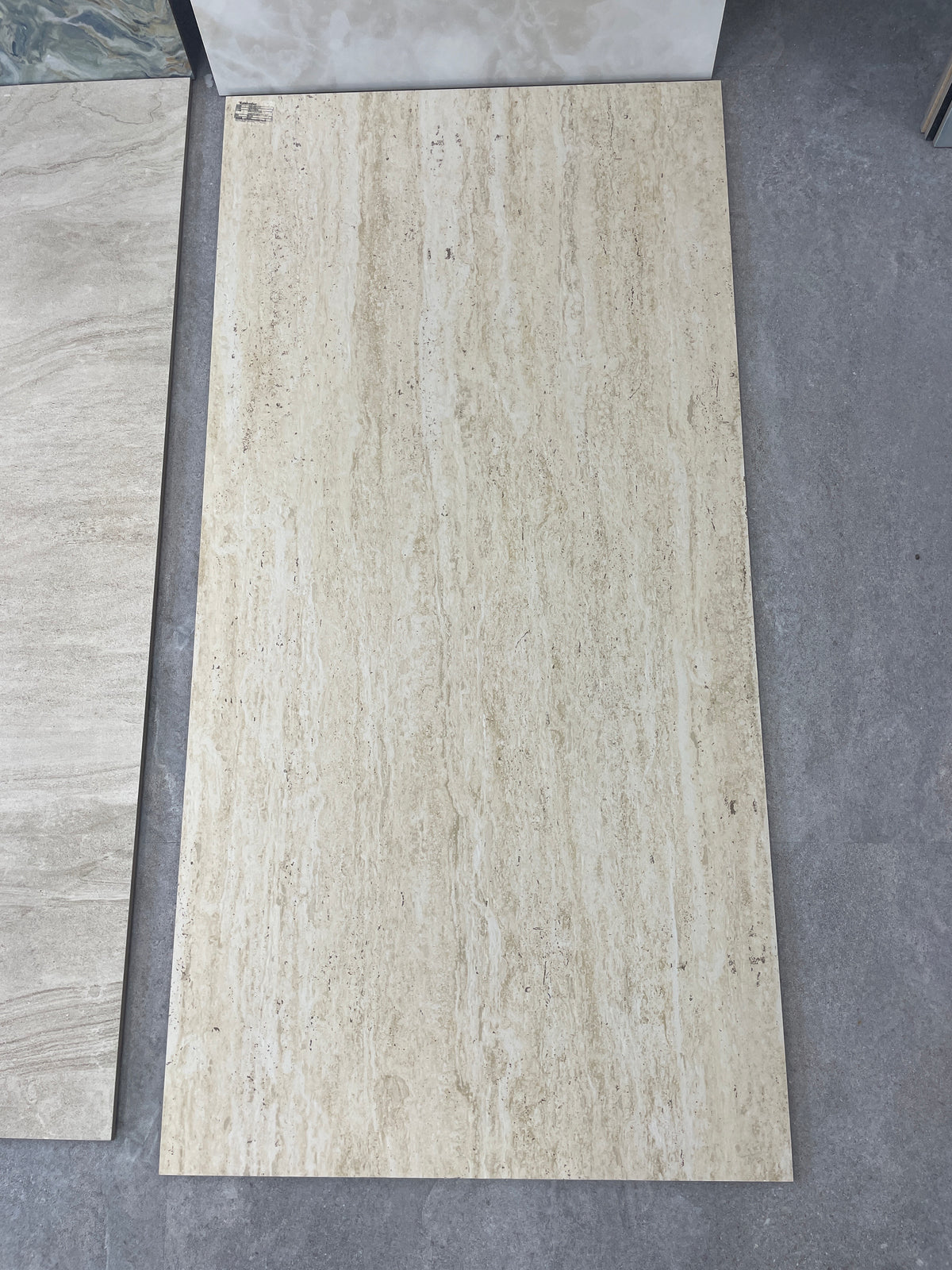 Carrelage sol / mur effet travertin VIVA TRAVERTINO BEIGE l.60 x L.120 cm Mat R10 LIMCARO - photo réelle 1