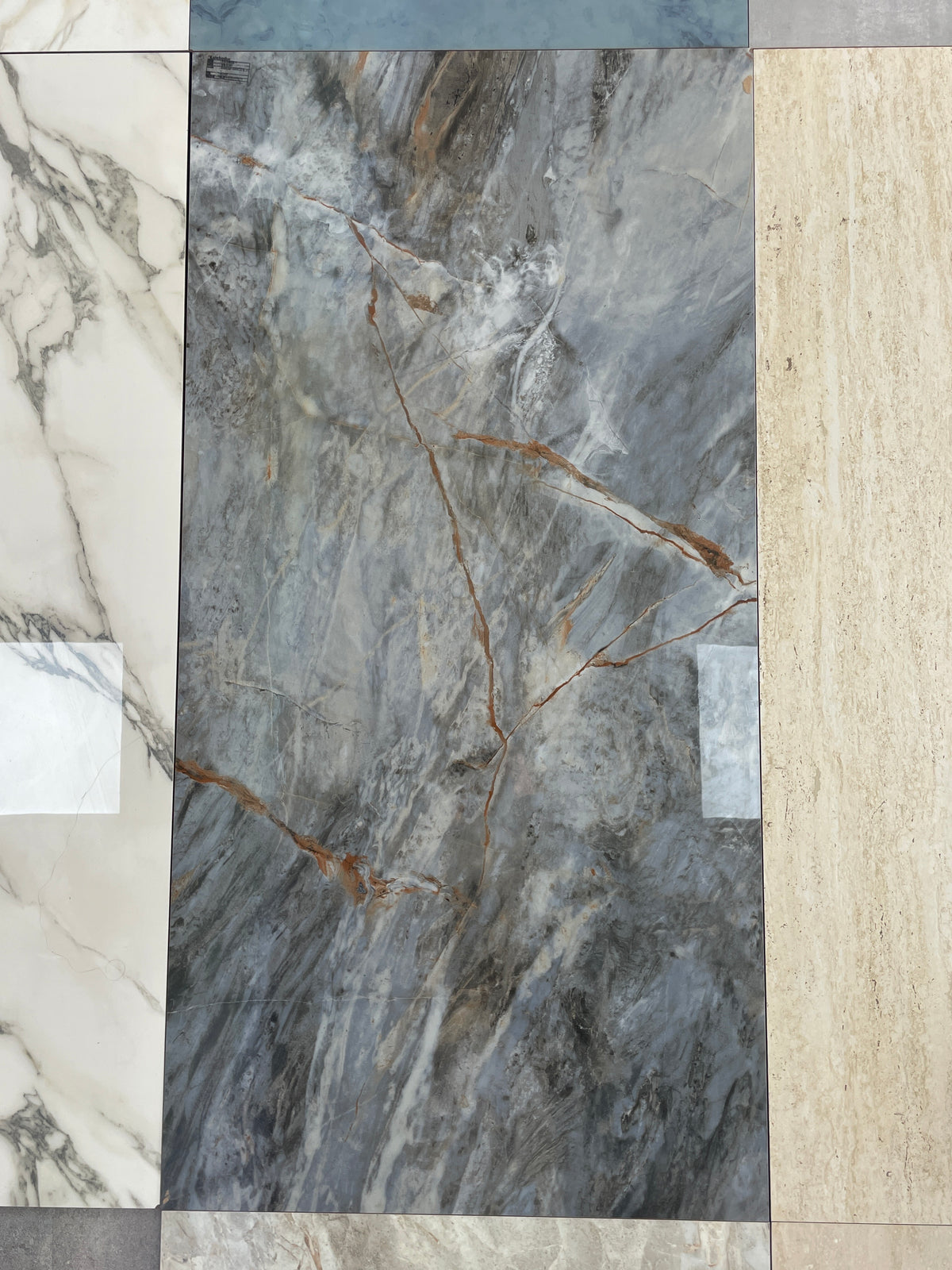 Carrelage sol / mur effet marbre IMPERIUM BLEU l.60 x L.120 cm LIMCARO - photo réelle 1