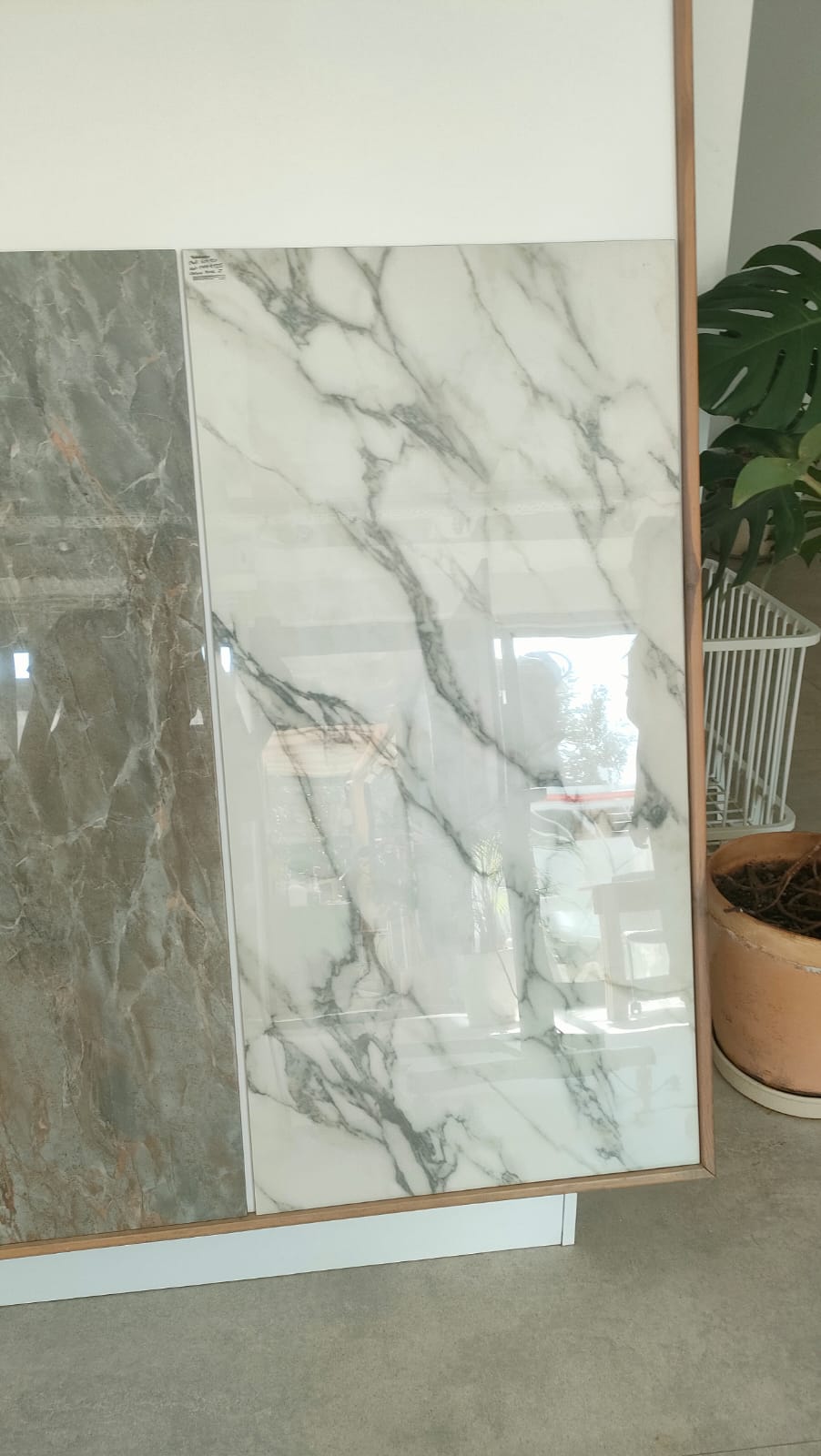 Carrelage sol / mur effet marbre OBRANO l.60X L.120 cm GLOSSY LIMCARO - LIMCARO FRANCE